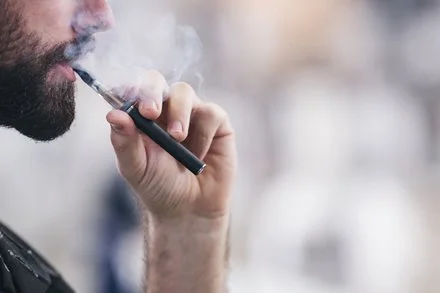 TPS amendment to control vape shop and shisha bar locations out